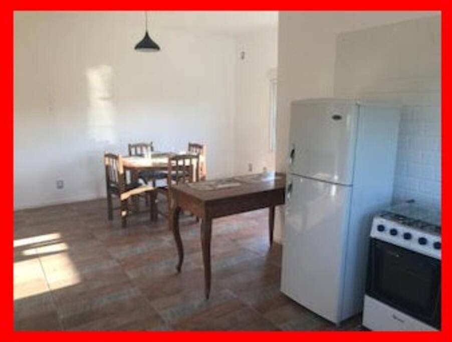 Comoda Casa Con Jardin En 科洛尼亚-德尔萨克拉门托 外观 照片